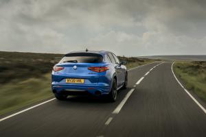 Alfa Romeo Stelvio Veloce 2020 года  (UK)